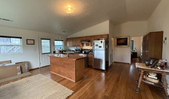 1115 RANSOM Ave, Brookings, OR 97415