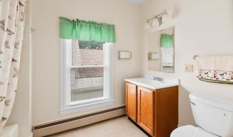211 School St, Bennington, VT 05201