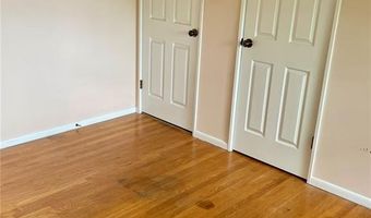 7830 Apple Valley Dr, Affton, MO 63123