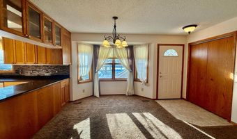 236 Wilson St, Alden, MN 56009