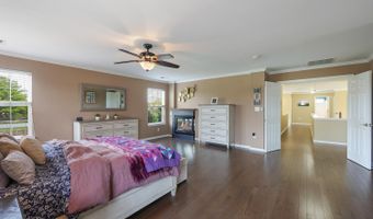 5 Denise Dr, Allentown, NJ 08501