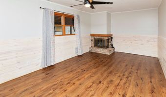 1101 SE Innsbruck Dr, Ankeny, IA 50021