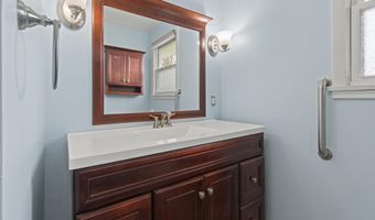 50 Loring Ave, Auburn, ME 04210