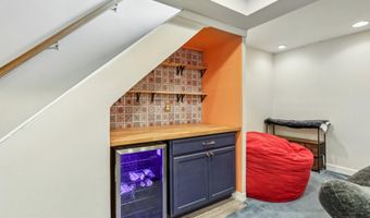 650 CORSICA Ave, Bear, DE 19701