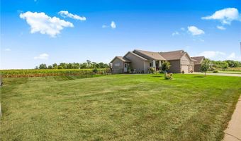 932 Waters Edge Cir, Avon, MN 56310