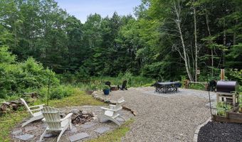 43 Lakeside Dr, Falmouth, ME 04105