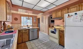 87 School St, Ahmeek, MI 49901