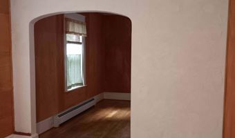 29 Princeton St, Bangor, ME 04401