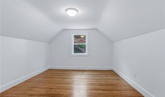 8 Angela Ct, North Providence, RI 02904