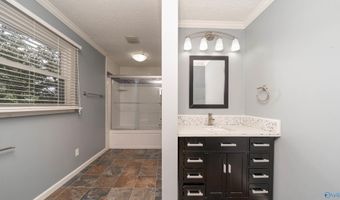 21970 Bean Rd E, Athens, AL 35613