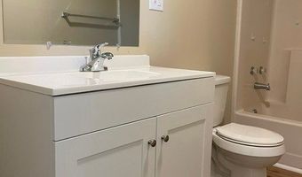 128 136 Jefferson St, Bancroft, WV 25011