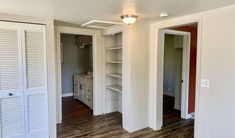 136 W Elizabeth St, Alma, MI 48801