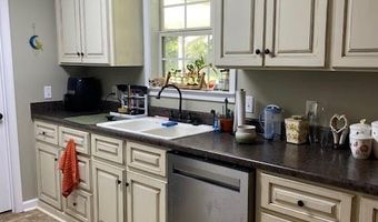 205 Academy Dr, Ashford, AL 36312