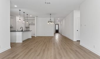 310 Brood Dr, Adkins, TX 78101