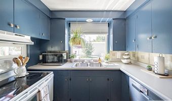 880 8th St, Idaho Falls, ID 83401