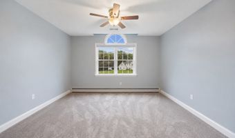 106 Stonecroft Ln, Coventry, CT 06238