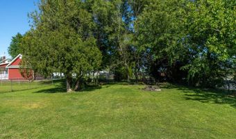 45 Howard St, Austin, IN 47102