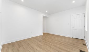 7707 RIDGE Ave, Philadelphia, PA 19128