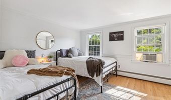 15 Birchwood Dr, Cumberland, RI 02864
