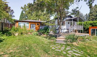 840 Harmony Ln, Ashland, OR 97520