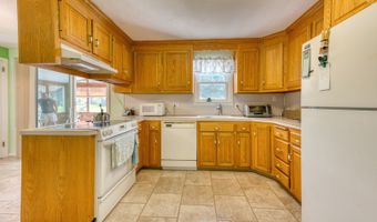 70 Dogwood Ln, Bristol, CT 06010