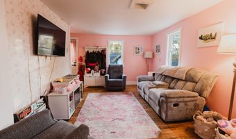 69 Parker St, Bangor, ME 04401