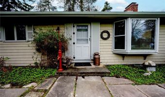 15 South Ln, Angola, NY 14006