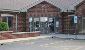 275 Stonegate Rd, Algonquin, IL 60102