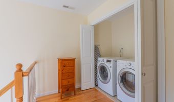 12 Oak Meadows Dr 12, Brookfield, CT 06804