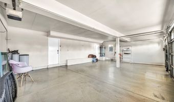 3225 Shoreline Dr, Las Vegas, NV 89117