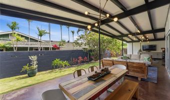 6085 Manukapu Pl, Honolulu, HI 96821