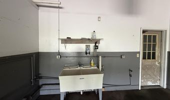 1141 26th St, Allegan, MI 49010