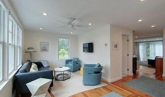 23 Warren Ave 1, Middletown, RI 02842