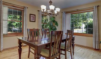 W6655 ELMVIEW Drive, Appleton, WI 54915