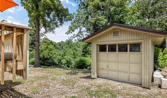 2208 2210 Oakwood Ave, Bentonville, AR 72712