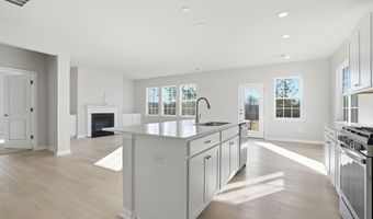 738 N Iron Hill St, Boiling Springs, SC 29316