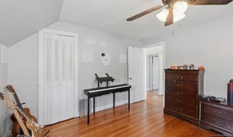 2 Lloyd Pl, Belleville, NJ 07109