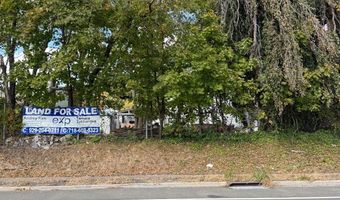 967 Sunrise Hwy, Long Island City, NY 11704