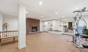 4920 BROOK HILLS Dr, Annandale, VA 22003
