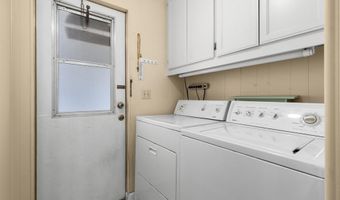 8975 Lawrence Welk 2, Escondido, CA 92026