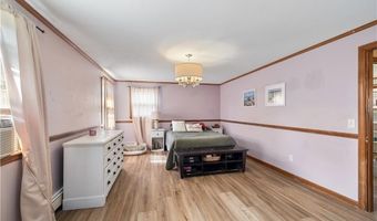 9 Plantation Dr, Cumberland, RI 02864