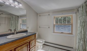 12 School House Hl, Burlington, CT 06013