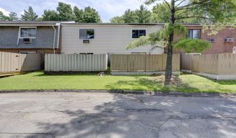 132 Sutton Pl 132, Bloomfield, CT 06002