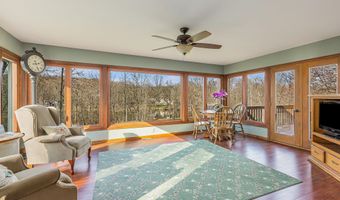 10159 E Rivershore Dr SE, Alto, MI 49302