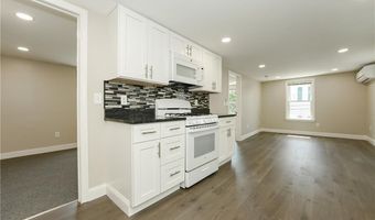 71 ST Elizabeth 2, Bristol, RI 02809