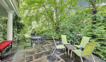 5809 GROSVENOR Ln, Bethesda, MD 20814