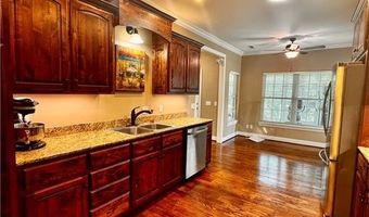 15 Thackery Ln, Bella Vista, AR 72714