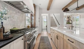 31 Hunting Lodge Rd, Bluffton, SC 29910