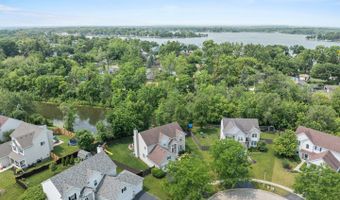 601 Acorn Ct, Antioch, IL 60002
