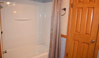 2071 Dewey Rd, Ashtabula, OH 44004